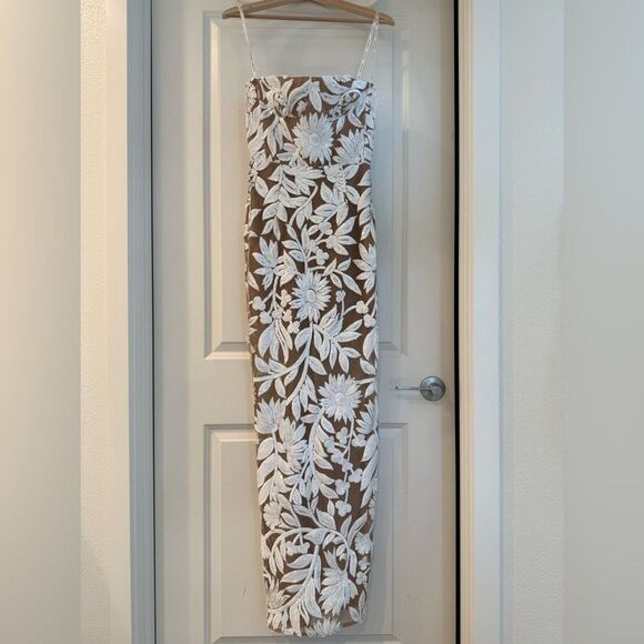 NEW Bronx and Banco Dahlia Maxi Dress in White Silver Floral Strapless, size S - Picture 8 of 16